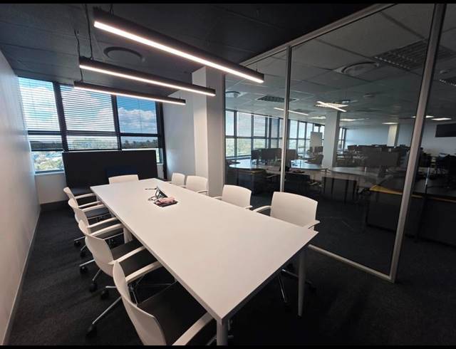 BUSINESS PROPERTY TO RENT IN MENLYN